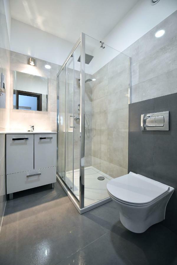 77 Krasnicka Apartment Lublin Bagian luar foto